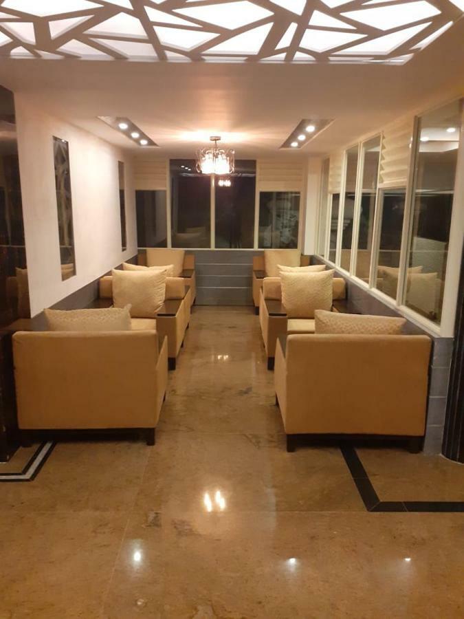 Отель Mount Palazzo Nandi Экстерьер фото